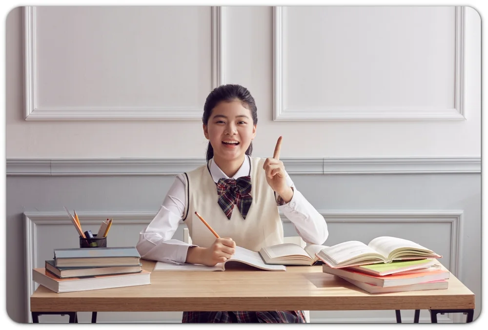 수업 중 질문하는 학생